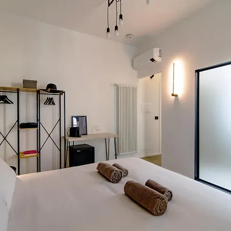 Casa de hóspedes Linaio - The House Of Travelers