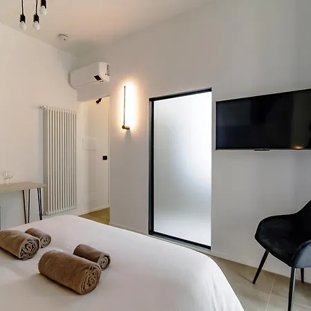 Linaio - The House Of Travelers 招待所 科莫