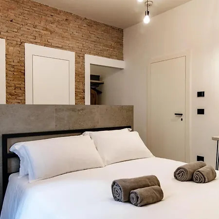 Linaio - The House Of Travelers Casa de hóspedes Como