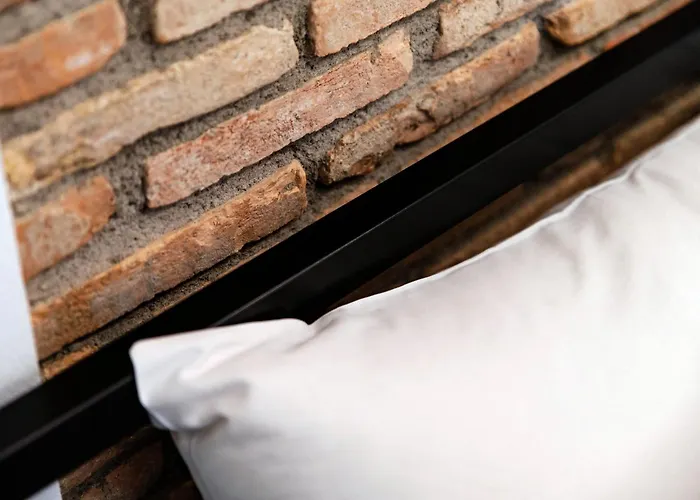 Linaio - The House Of Travelers Πανσιόν