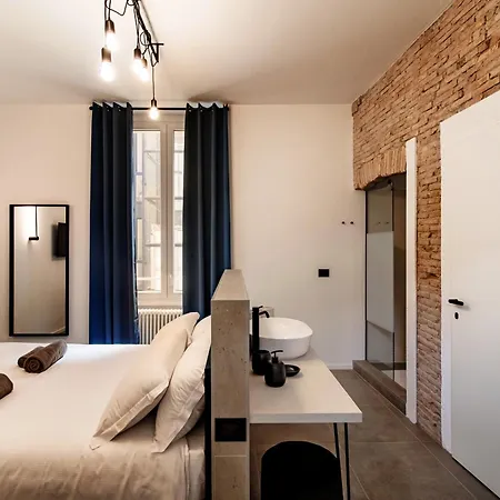 Linaio - The House Of Travelers 3* Como