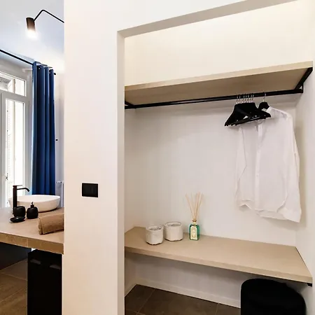 Linaio - The House Of Travelers Konukevi